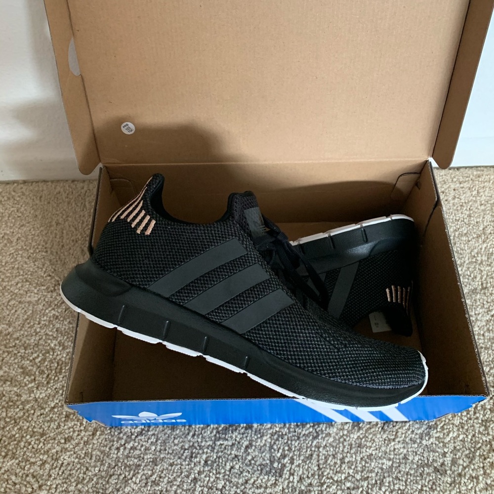 Adidas swift run